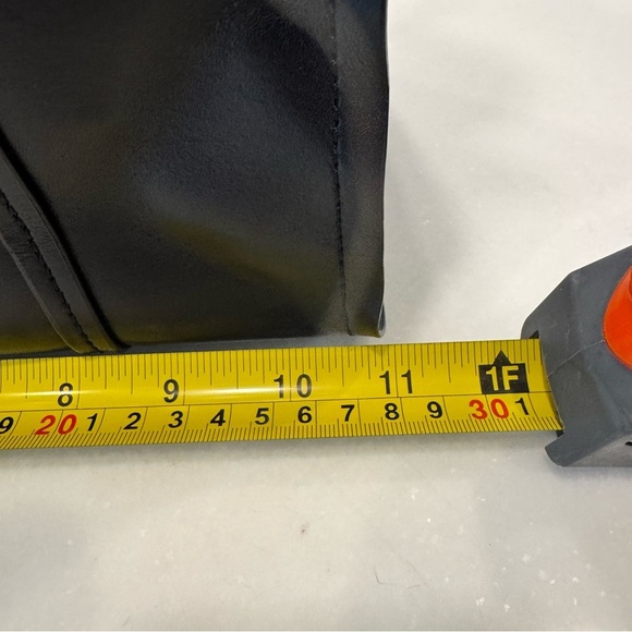 Kate Spade Arbour Hill Small Elodie Tote Purse Black Leather, Gold Accents - Picture 14 of 16